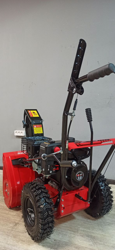 Снегоуборочная машина бензиновая Brait BR-7056W