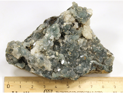 Халцедон зеленый, кварц, стильбит, Индия (92*64*40 мм, 182 г) №28813