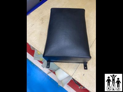 Подушка настенная 50х75х20 натуральная кожа до 2 мм  DNN