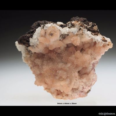 Ольмиит и кальцит. Южная Африка. 54*44*38мм.