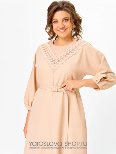 Женское нарядное платье в бежевом цвете