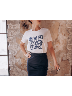 Футболка женская  "QR-код"  (белоснежный)