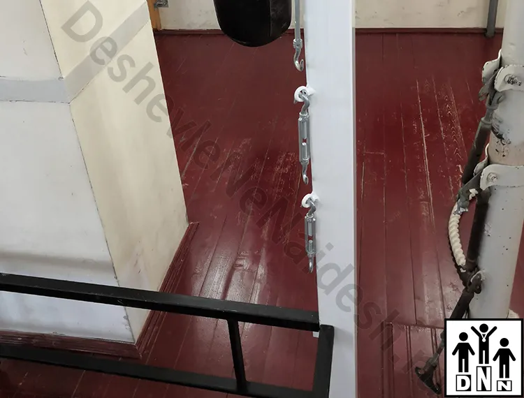 Монтаж ринга на помосте