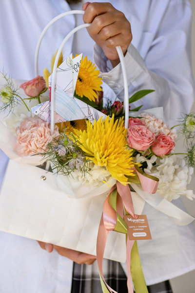 ЦВЕТОЧНАЯ КОМПОЗИЦИЯ ДЛЯ УЧИТЕЛЯ № 861