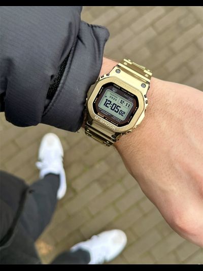 Часы Casio G-Shock GMW-BZ5000GD-9
