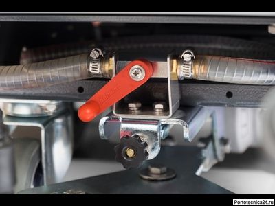 Аккумуляторная поломоечная машина Bennett Clever C660bt Basic (с гелевыми АКБ 113 а/ч)