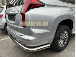 Защита заднего бампера угловая большая d76 для Mitsubishi Pajero Sport (2021-...)