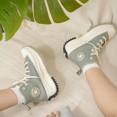 Converse Run Star Hike