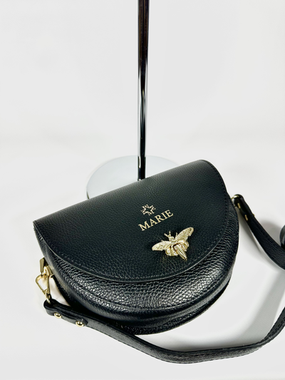 Женская кросс боди сумка с застежкой пчелкой из натуральной кожи Vera Pelle от M&Marie черного цвета