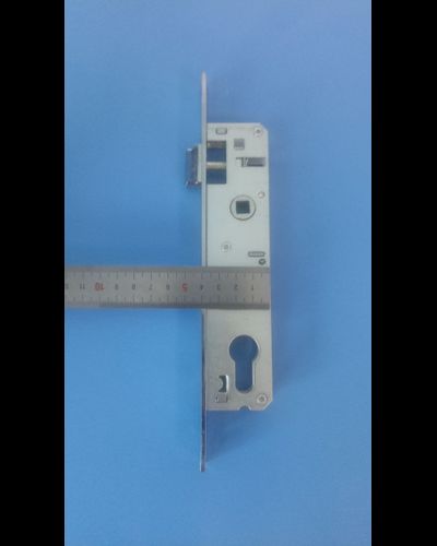 153-25 Замок WINDOORPRO для ПВХ профилей 85-16-25 с фалев. защелкой и ригелем (30/1)/1