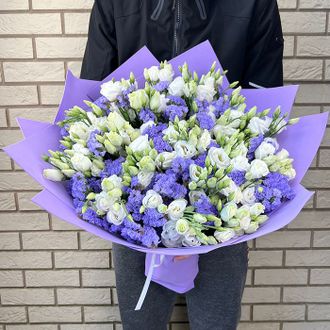 Сборный букет эустомы и лимониум