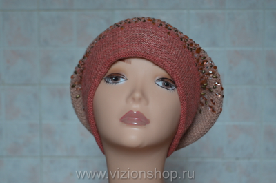 женский берет с камнями