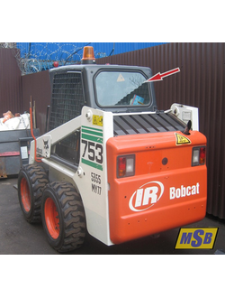 Стекло заднее на Bobcat 751, Bobcat 753
