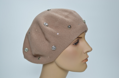 Фетровый берет светло коричневого цвета