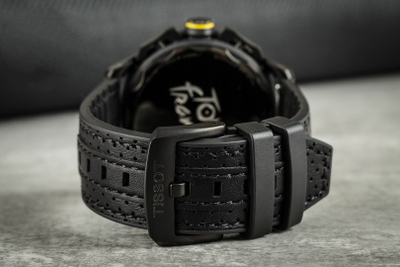 Швейцарские часы Tissot T135.417.37.051.00