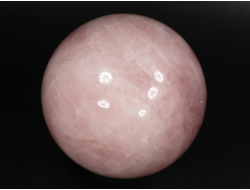 Шар Розовый кварц, Мадагаскар (61 мм, 315 г) №35384