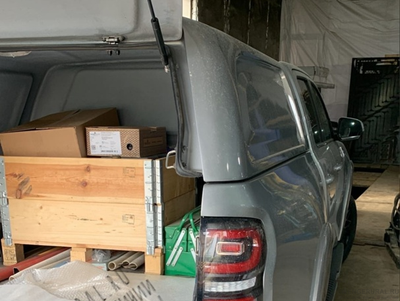 Стильный коммерческий кунг Sk3 для Great Wall Poer серебристого цвета от AVENGERURAL.RU вид внутри