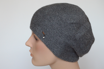 Серый женский берет из альпака и шелка Vizio Италия 7000