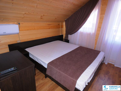 Коттедж №508 с бассейном, Голубицкая