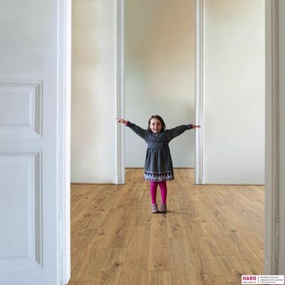 Ламинат Haro Tritty 100 Дуб Портлэнд Натур 533123 32 класс толщина 8 мм с фаской 1.98 м2