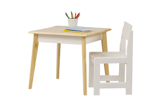 Стол детский ТК №1 из массива сосны 60 х 60 х 58 см