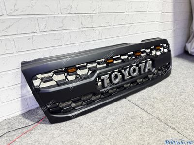 Решетка радиатора Toyota Land Cruiser 100 03-07 тюнинг LED