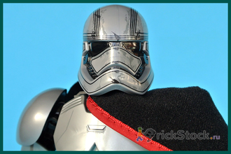 # 75118 Сборная Фигура «Капитан Фазма» / “Captain Phasma” Buildable Action Figure