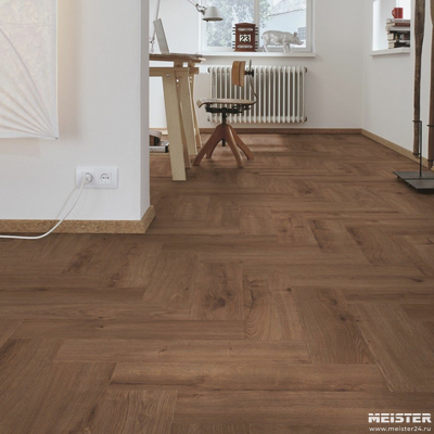 Ламинат MEISTER 7002 Дуб Амбер в интерьере коридора