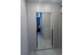 шкафы распашные