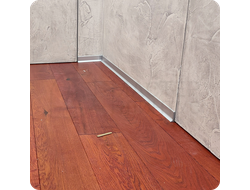 Плинтус алюминиевый ПЛ-40 3000х40х10 мм. Серебро матовое в интерьере 6