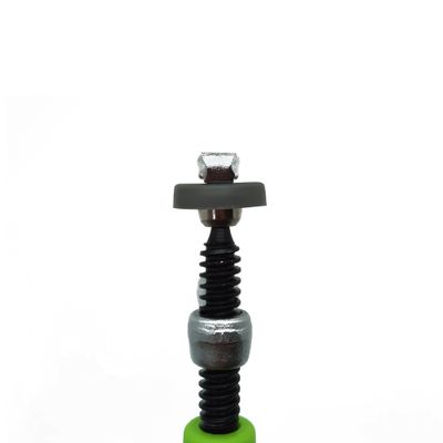 Винтовая струбцина для установки в паз