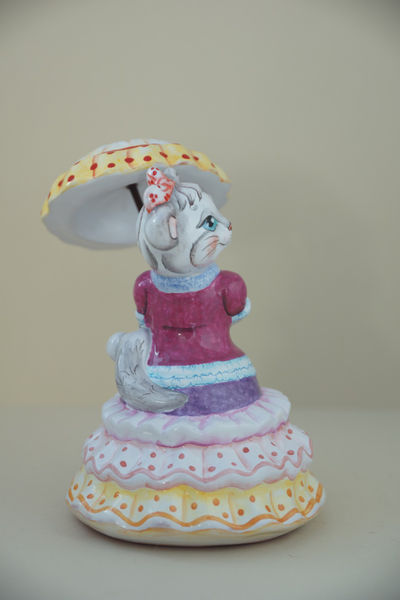 Кошка с зонтиком