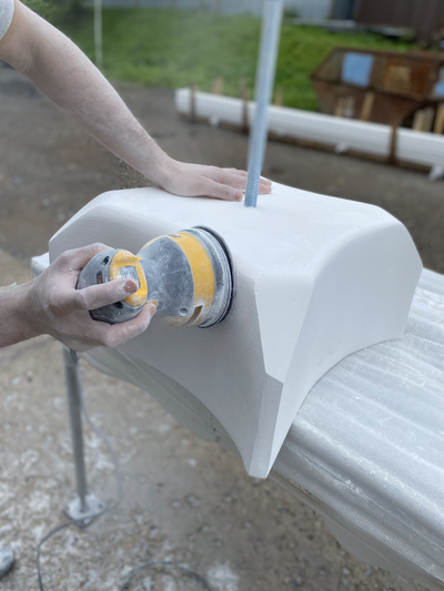 Столик "Tris Forte" с основанием из гипса и столешницей из МДФ