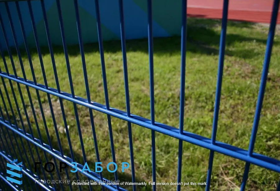 Ограждение спортплощадки из 2Д панелей с монтажом