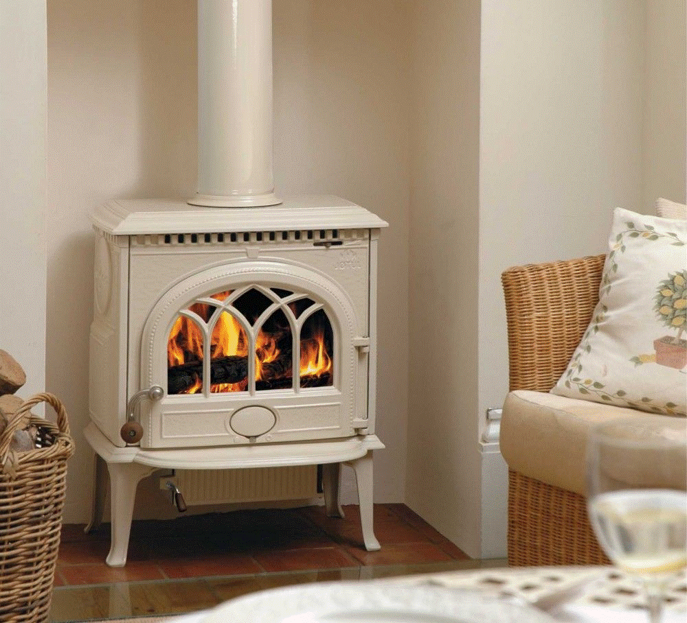 Печь Jotul F3 CB IVE в интерьере