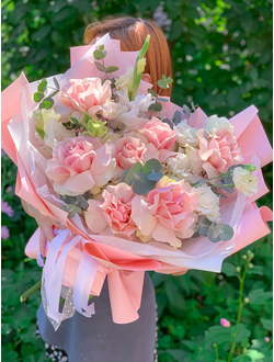 БУКЕТ ИЗ РОЗОВЫХ РОЗ