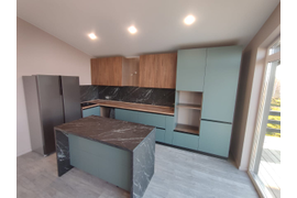 Кухня зеленая