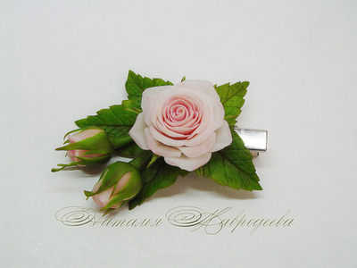 Зажим для волос Нежная розочка.