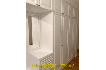 015 Прихожая.
Фасады: МДФ белые, покраска по RAL 9003.
