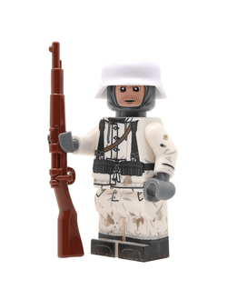 UnitedBricks WW2 German Winter Soldier (Kar98k) | Немецкий стрелок в зимнем камуфляже