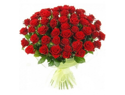 Подарочный букет из 55 роз насыщенного оттенка