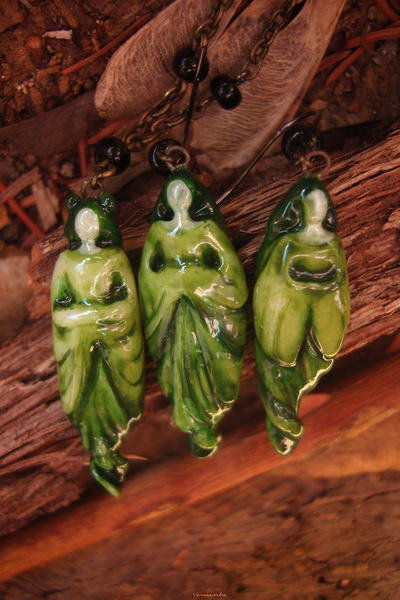 Комплект фарфоровых украшений "Нефритовый дух" (серьги и подвеска)