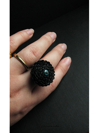 Готическое кольцо "Цветок Ворона" по мотивам сериала "Рейвенсвуд"