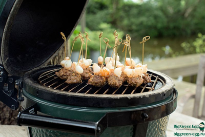 Гриль керамический BIG GREEN EGG M