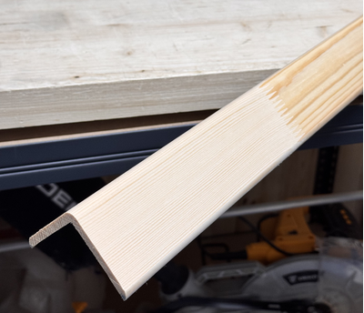 Угол деревянный клеёный 90х90 мм (3 метра)