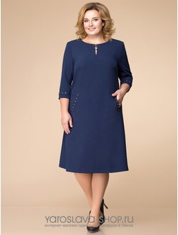 Модель : 1-1729. Универсальное платье синего цвета, с вырезом "капелька".