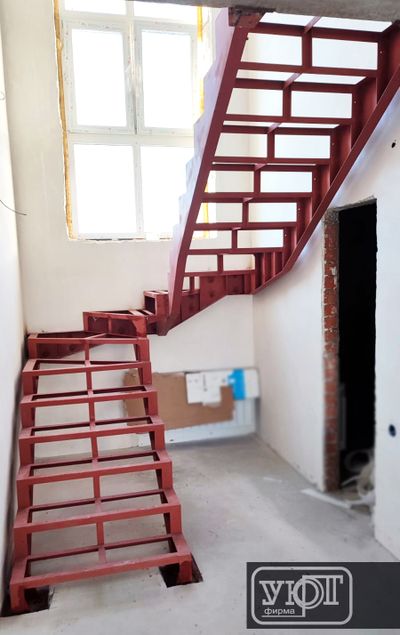 МК №35. металлический каркас лестницы. лазерная резка под зашивку