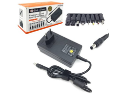 Блок питания универсальный  LP135  5V-20V/4A + 8 насадок