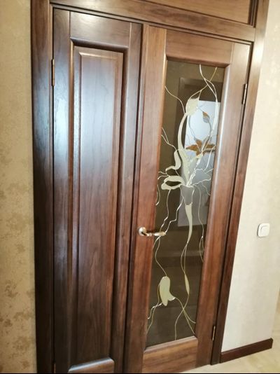 ЛАЙНДОР (УЛЬЯНОВСК)/ МОДЕЛЬ МАЛЬТА-2/ НАТУРАЛЬНЫЙ ШПОН АМЕРИКАНСКОГО ОРЕХА/ ТОН 23 (АМЕРИКАНСКИЙ ОРЕХ)