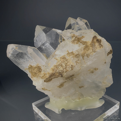 Горный хрусталь, сросток кристаллов с включениями хлорита. Северная Осетия.55*25*50мм